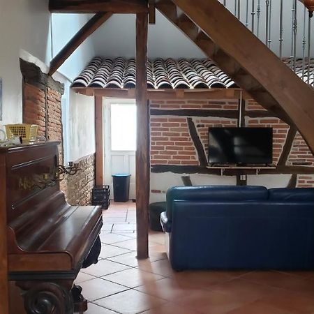 La Ferme Du Tilleul Foissiat Bagian luar foto